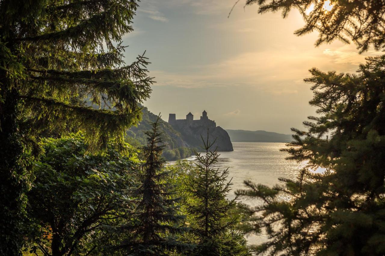 Vila Dunjarica Golubac Bagian luar foto